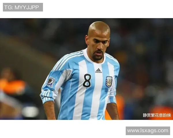 2020年足球明星为何无法进入巅峰状态的深度解析与反思 2020年足球明星为何无法进入巅峰状态的深度解析与反思