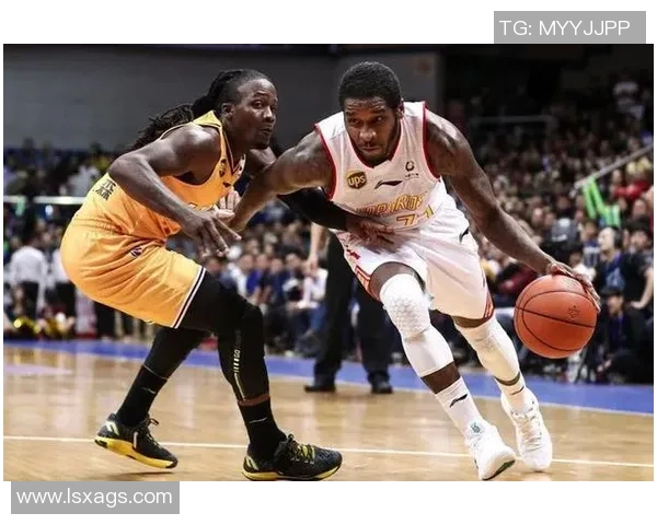 广州羽毛球队以59分稳居联赛积分榜首位展现强劲实力