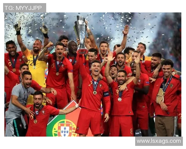 足球巴雷特的传奇之路：从草根到世界舞台的辉煌历程